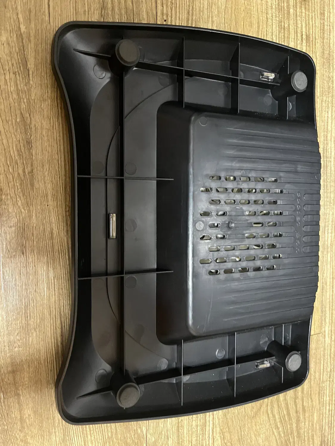 پایه خنک کننده کوچک لپ تاپ|قطعات و لوازم جانبی رایانه|رشت, سعدی (تختی)|دیوار