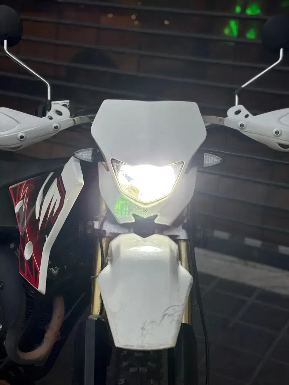 تریل بهرو ۲۰۰|موتورسیکلت|تهران, زاهد گیلانی|دیوار