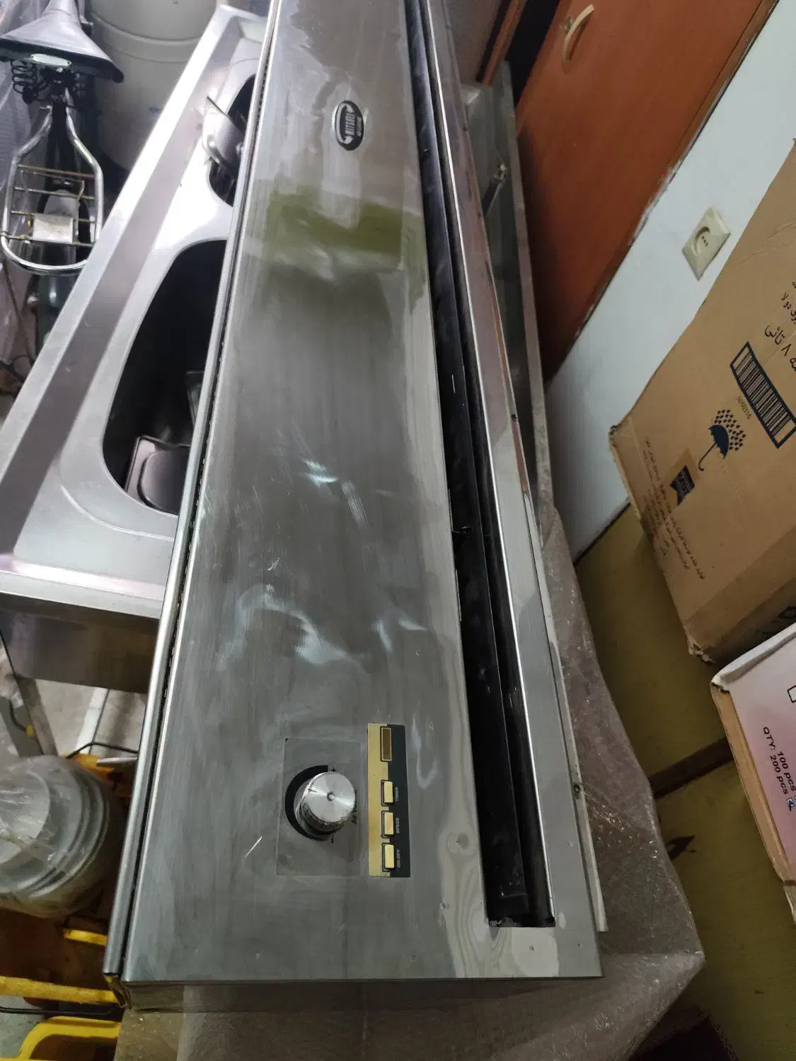 پرده هوا میتسویی تمام اسطیل|کافیشاپ و رستوران|رشت, پستک|دیوار