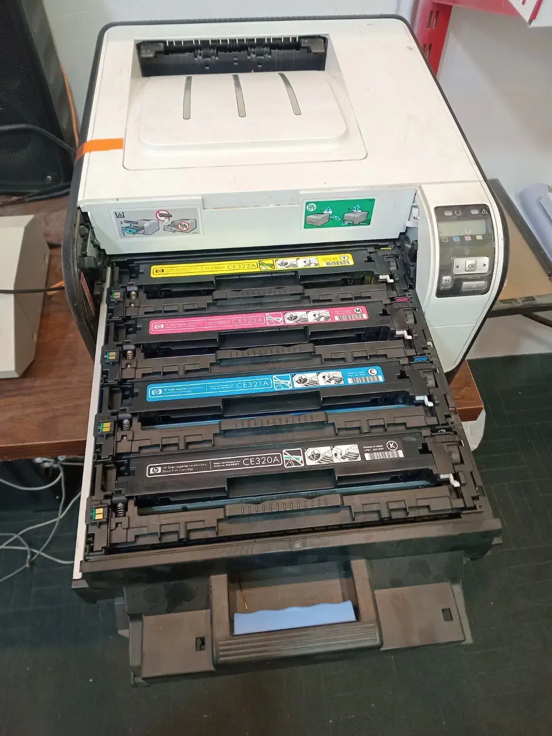 پرینتر اچ پی مدل ۱۵۲۵ لیزری|پرینتر، اسکنر، کپی، فکس|تربت جام, میان جام|دیوار