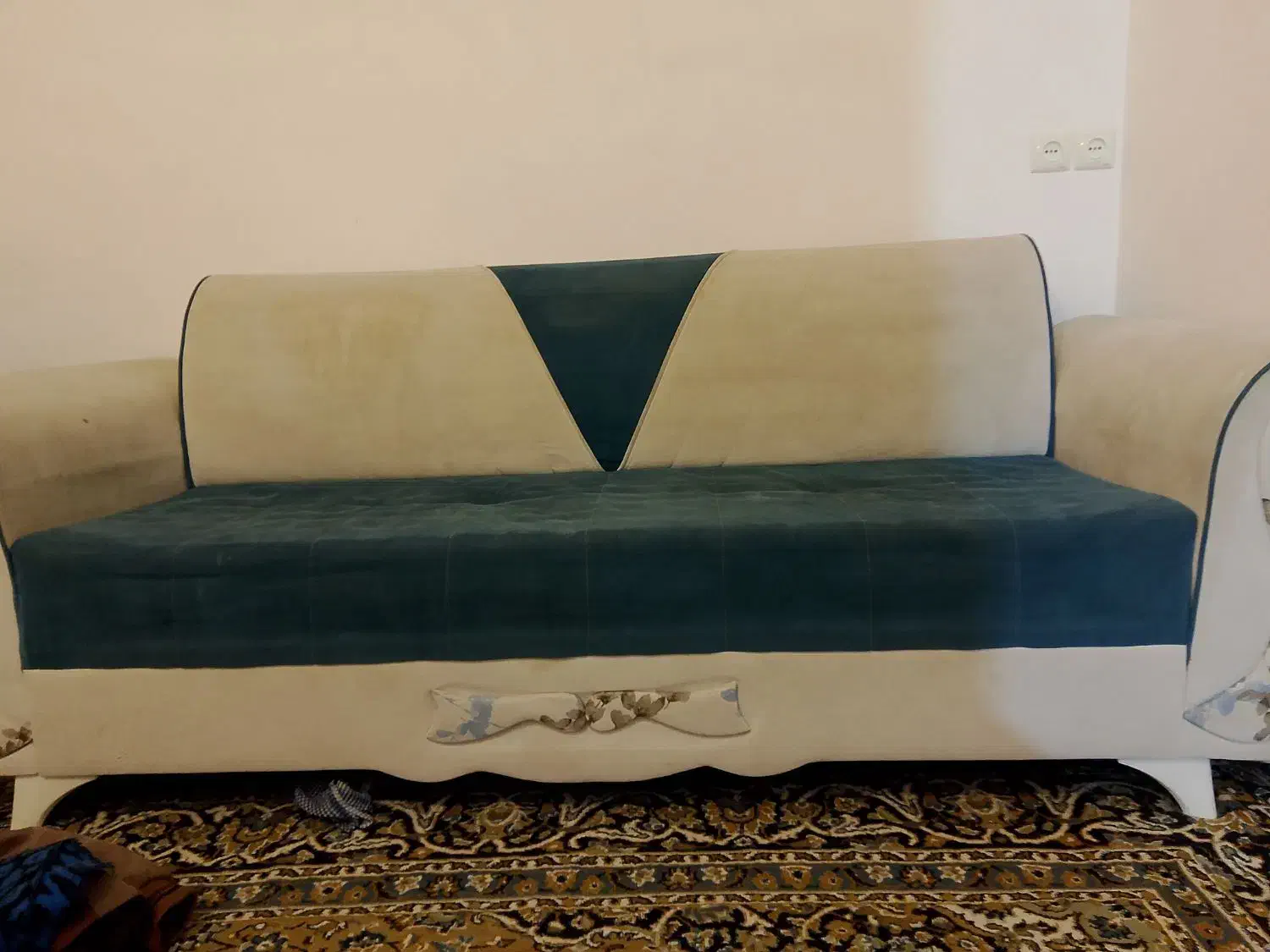 مبل راحتی|مبلمان خانگی و میز عسلی|خوی, |دیوار