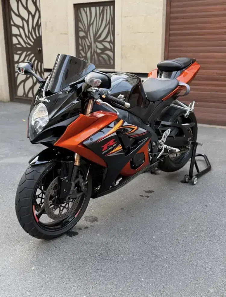 Gsxr1000|موتورسیکلت|تهران, تهرانپارس شرقی|دیوار