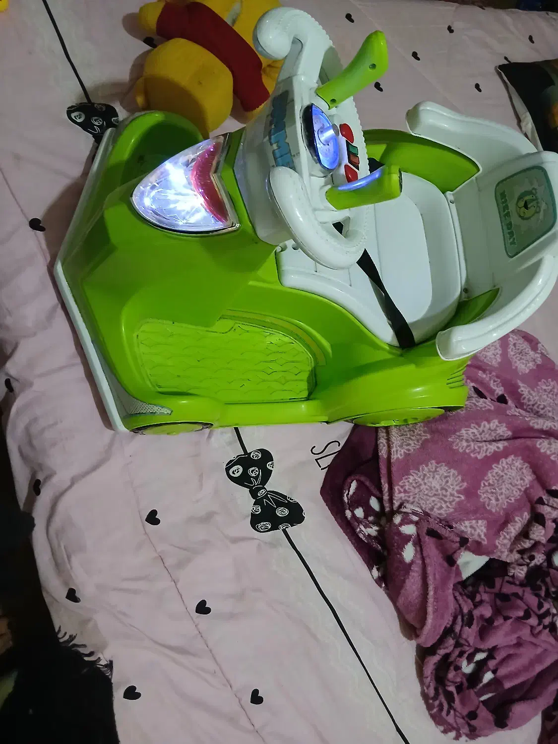 ماشین شارژی|اسباببازی بچه|ایذه, |دیوار