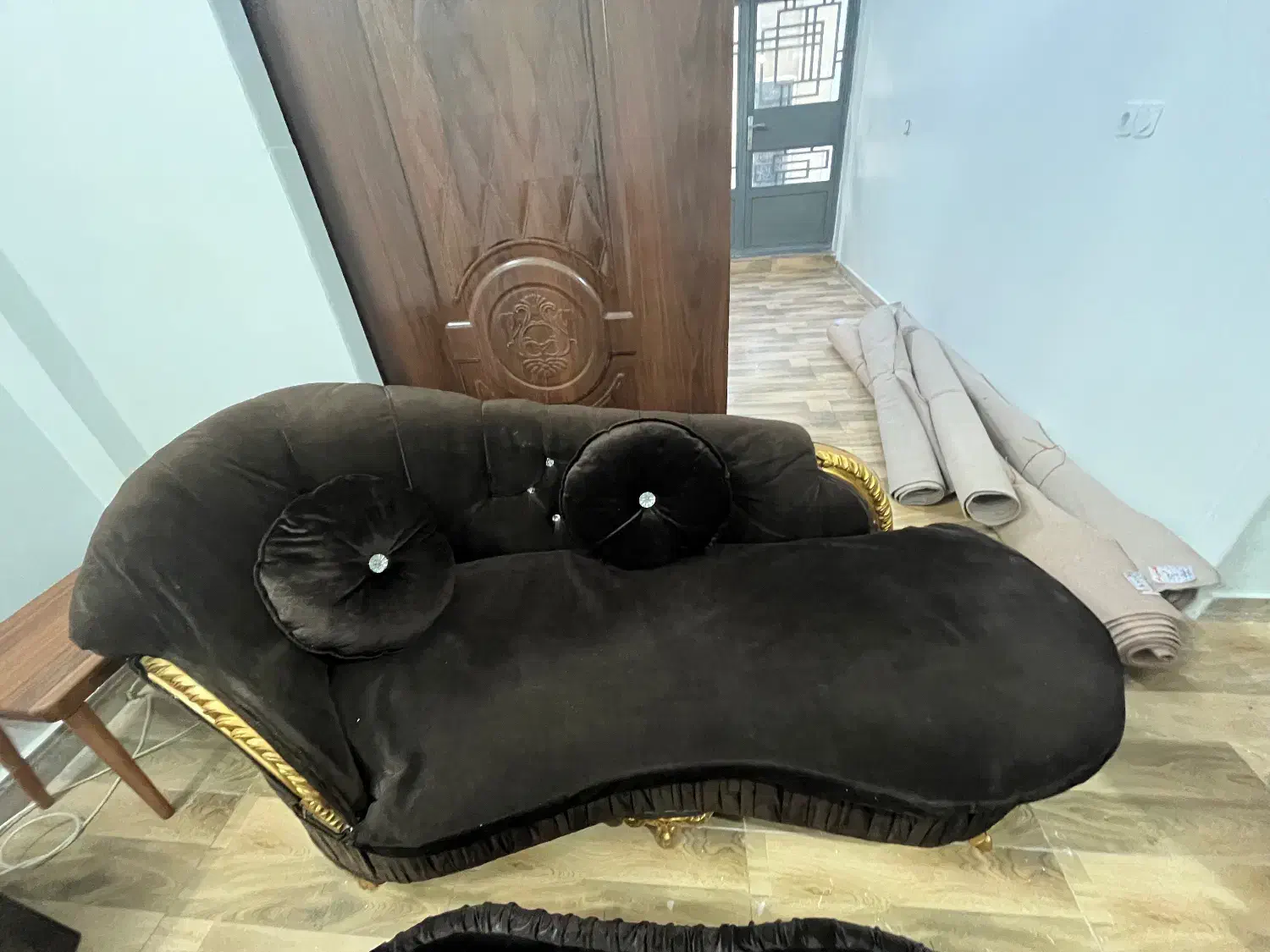 مبل و جلو مبلی سلطنتی|مبلمان خانگی و میز عسلی|اسلام‌شهر, شهرک مفیدی|دیوار