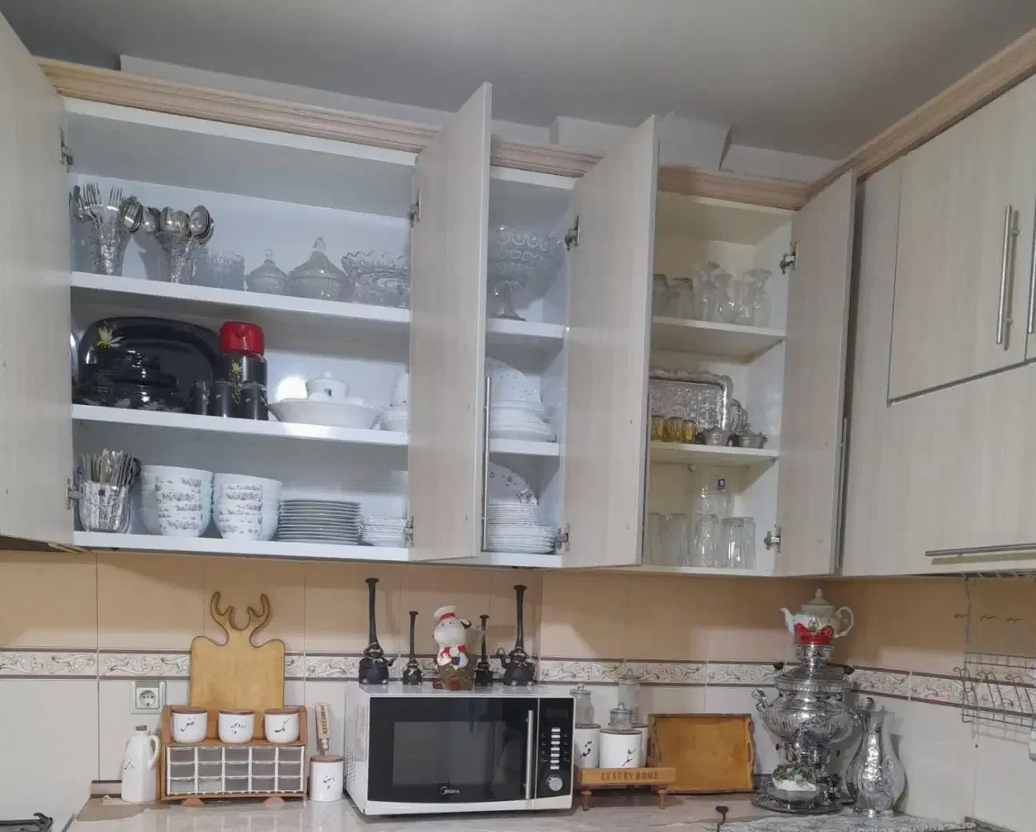 نظافت منزل فقط خانومها تماس بگیرن|خدمات نظافت|قم, نیروگاه|دیوار