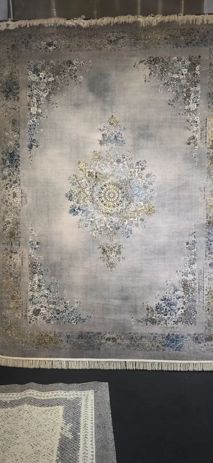 فرش 700 شانه تخفیف خورده به علت تغیر شغل|فرش|اصفهان, ناژوان|دیوار