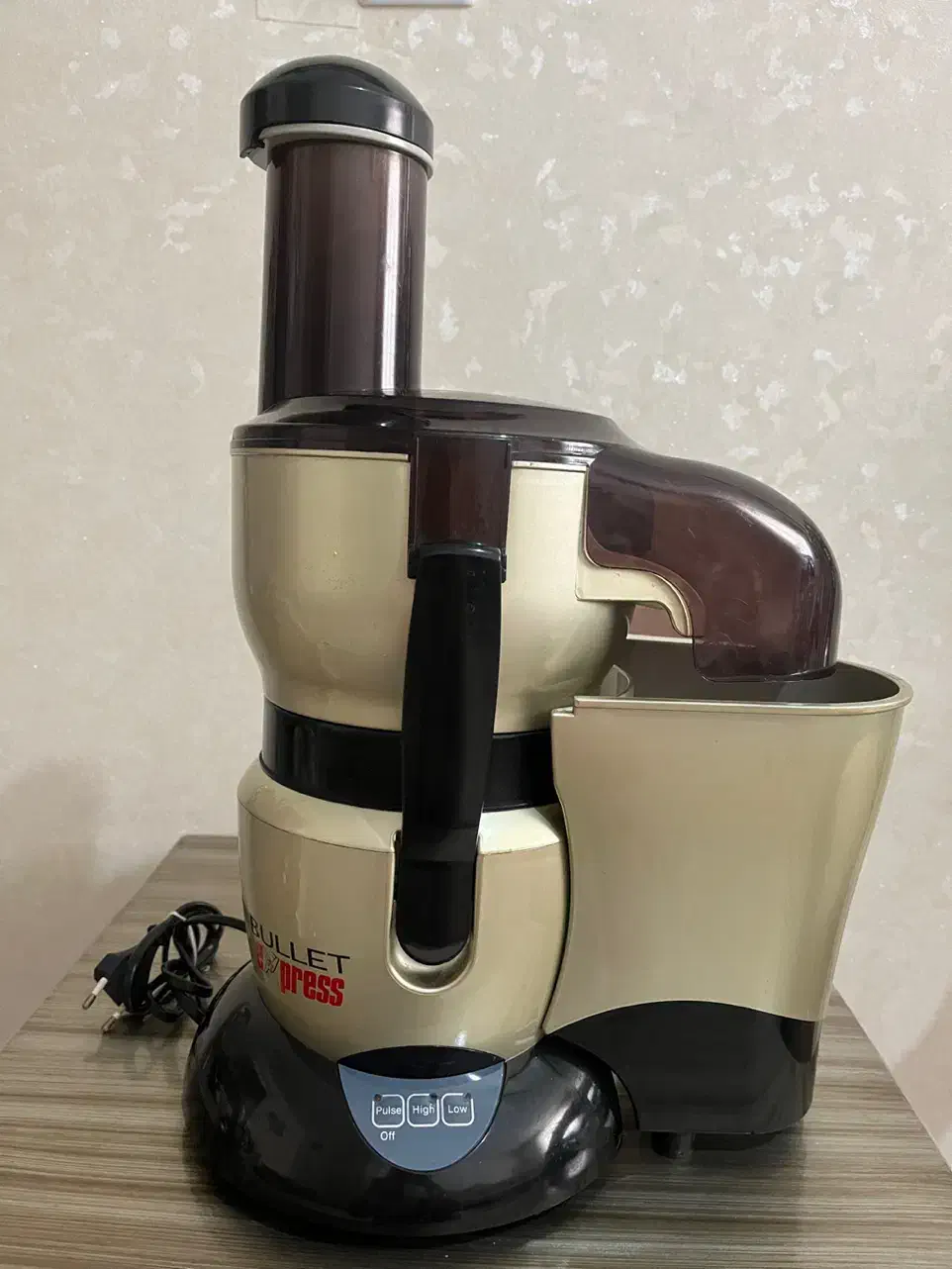 آبمیوه گیری در حد نو مارک بلوت انگلستان|آبمیوه‌گیر و آب‌مرکبات‌گیر|تهران, مشیریه|دیوار