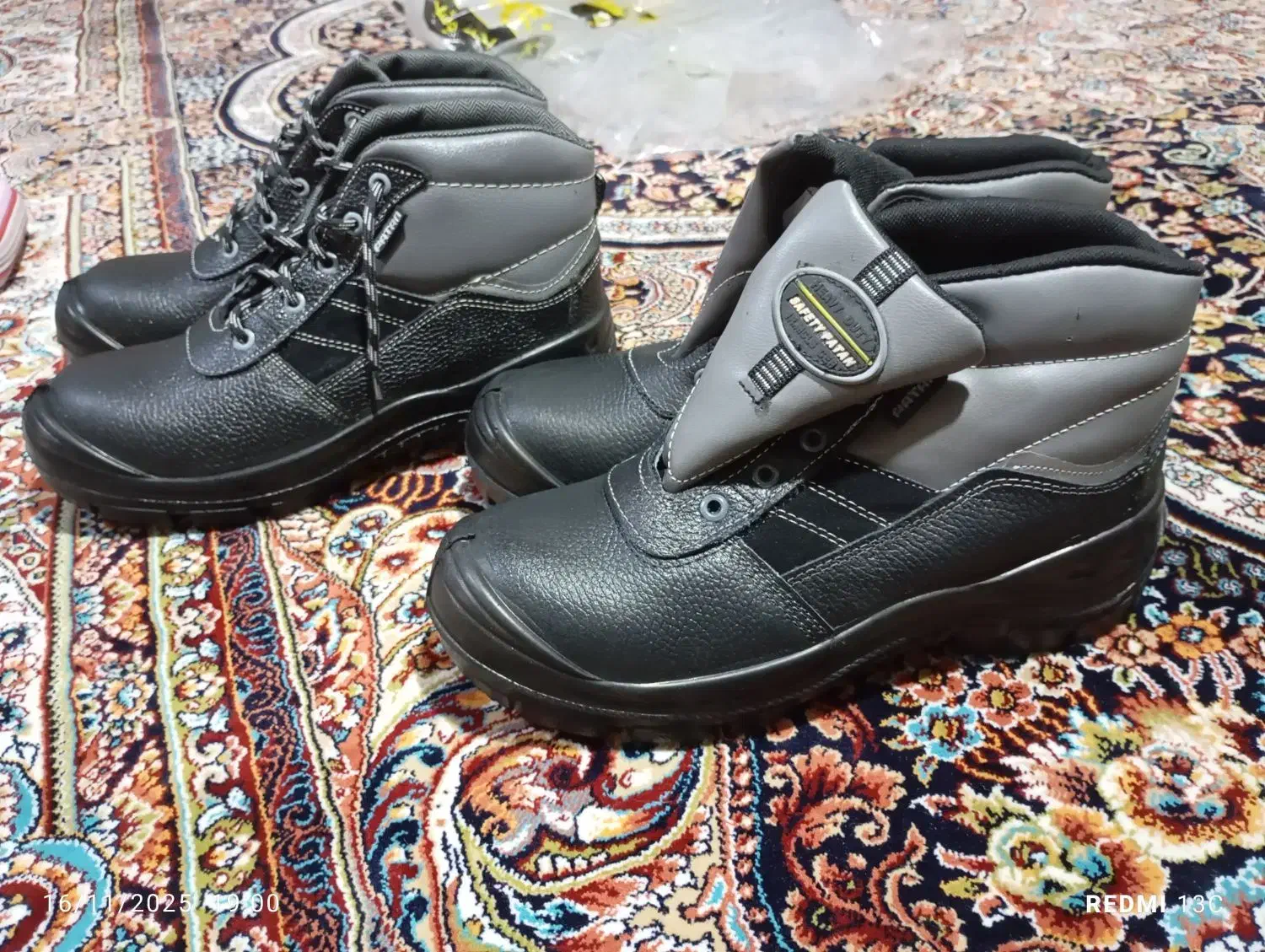 کفش کار نو وسبک وخیلی راحت دو جفت|کیف، کفش، کمربند|سمنان, |دیوار