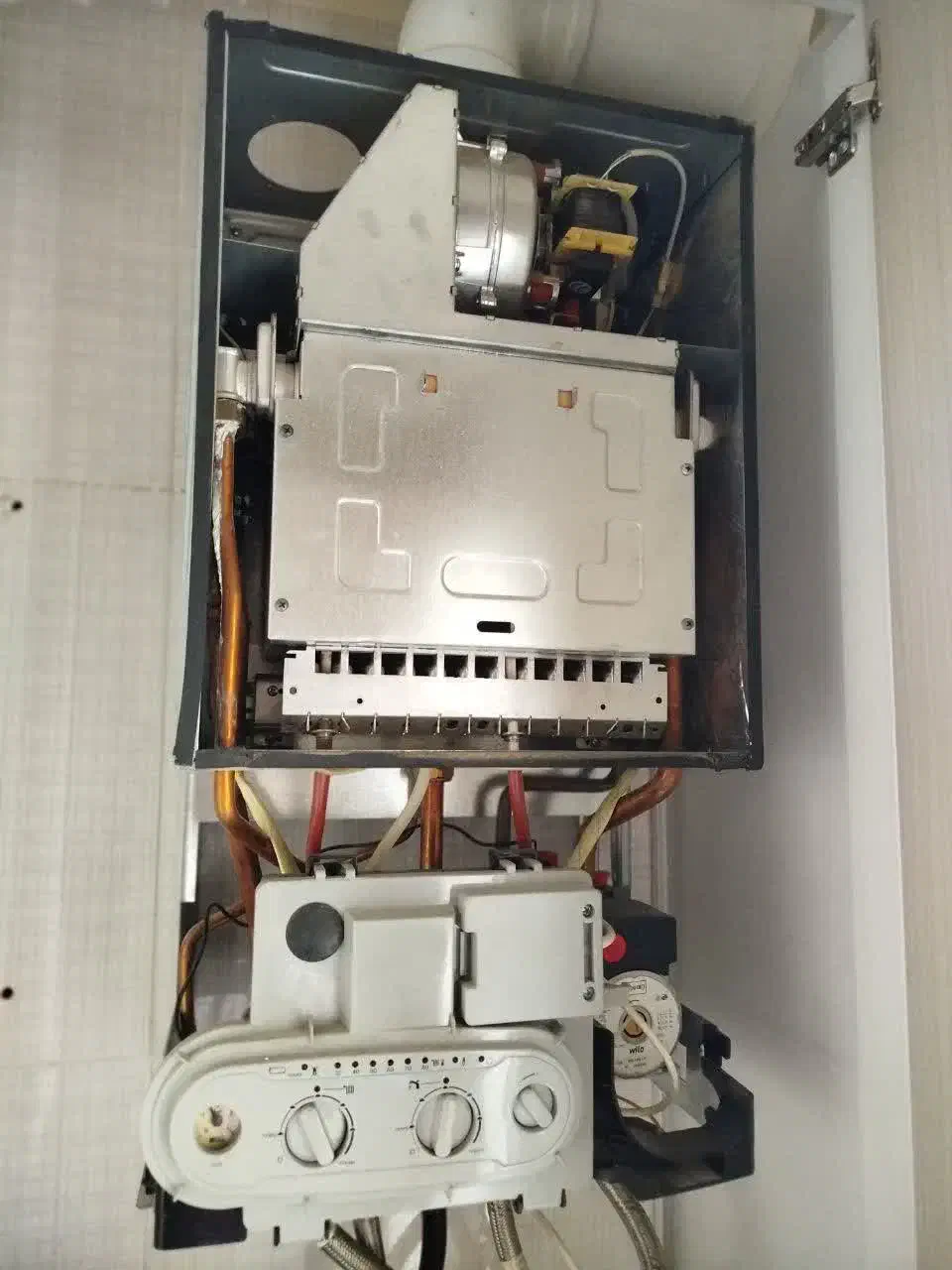 تعمیرات تخصصی انواع پکیج|خدمات پیشه و مهارت|زنجان, |دیوار