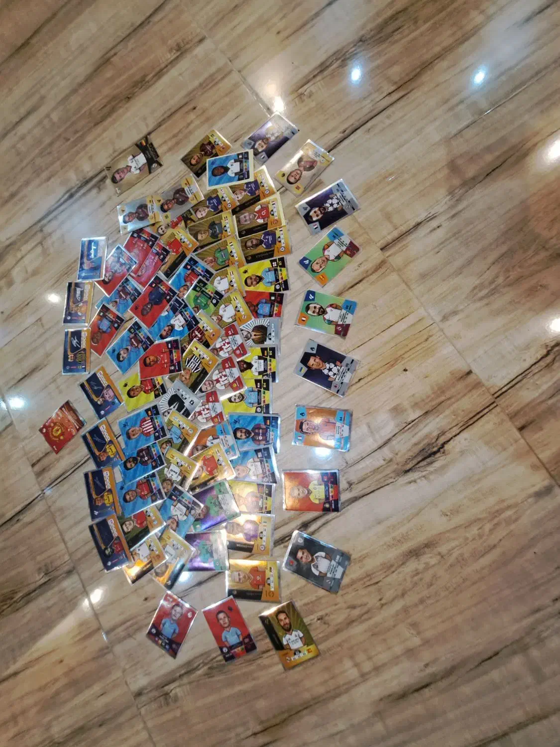 کیمدی|اسباببازی|رشت, شالکو|دیوار