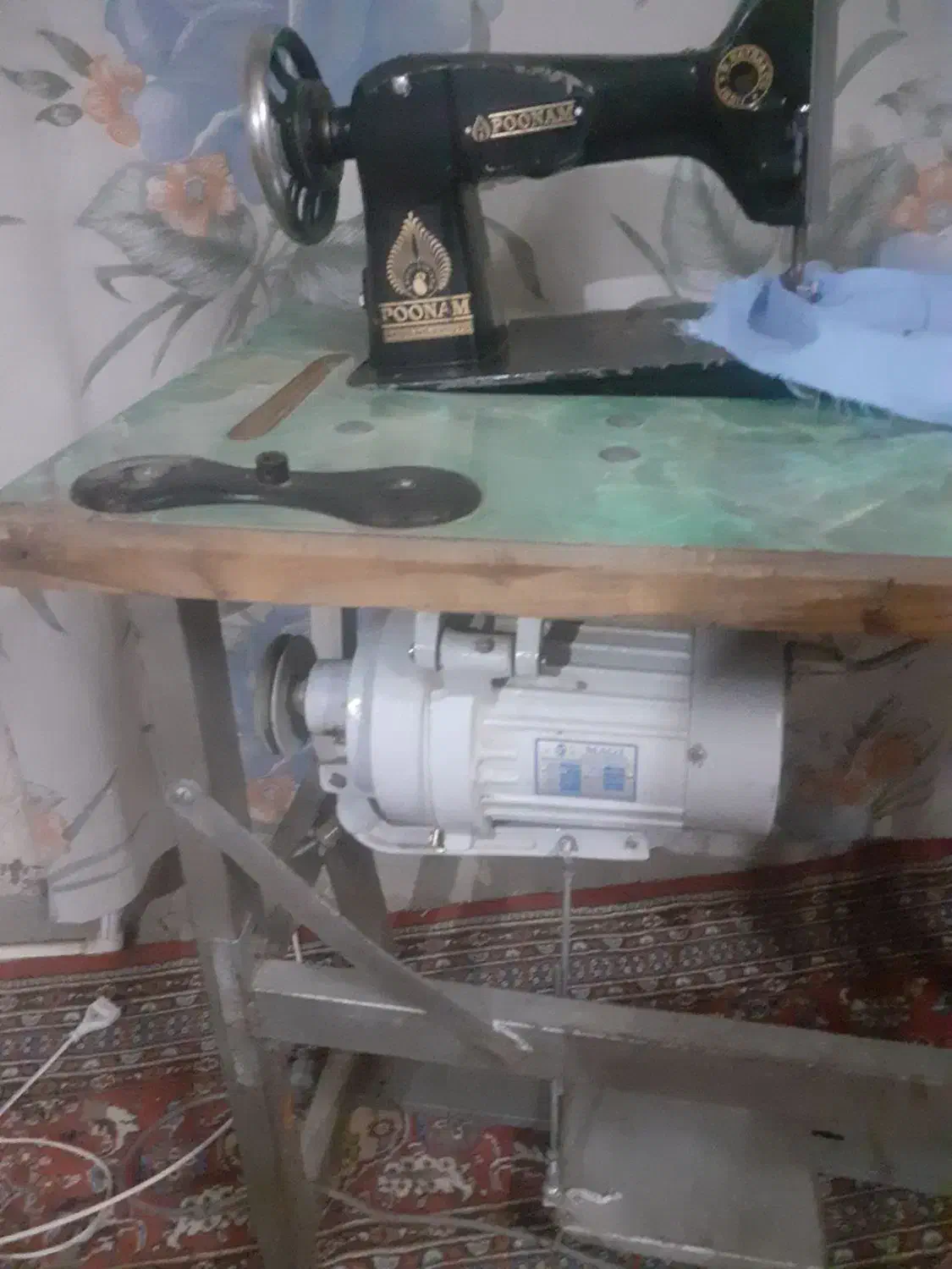 چرخ خیاطی .میز و دینام|چرخ خیاطی و ریسندگی|تایباد, |دیوار