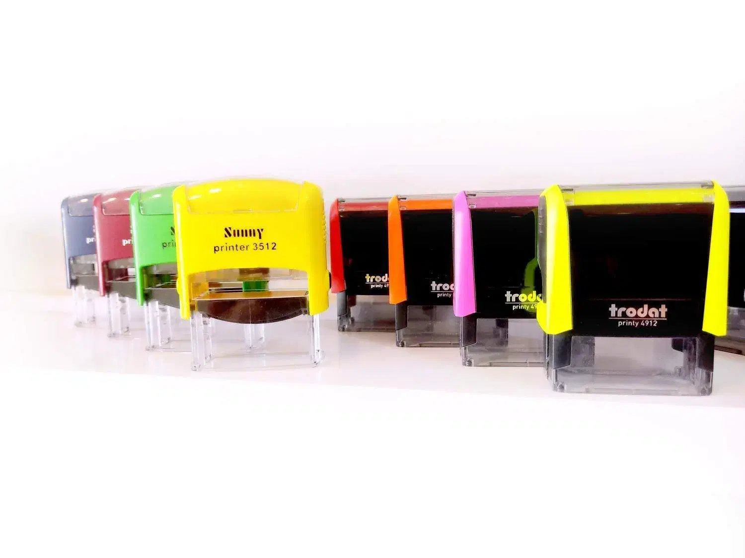 مهر ژلاتین مهرسازی مهرساز لیزری مهر شبانه روزی|خدمات پیشه و مهارت|قم, تولید دارو و یخچال|دیوار