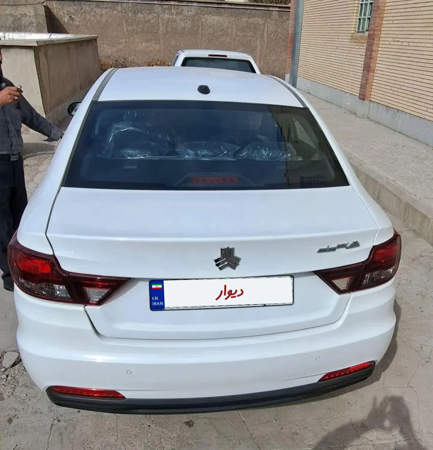 شاهین جی ال1404|خودرو سواری و وانت|سیرجان, |دیوار