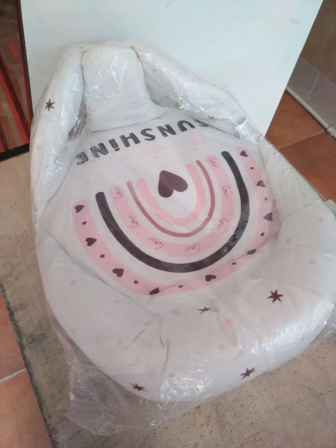 آغوشی نوزاد جنس خوب|اسباب و اثاث بچه|بیرجند, |دیوار