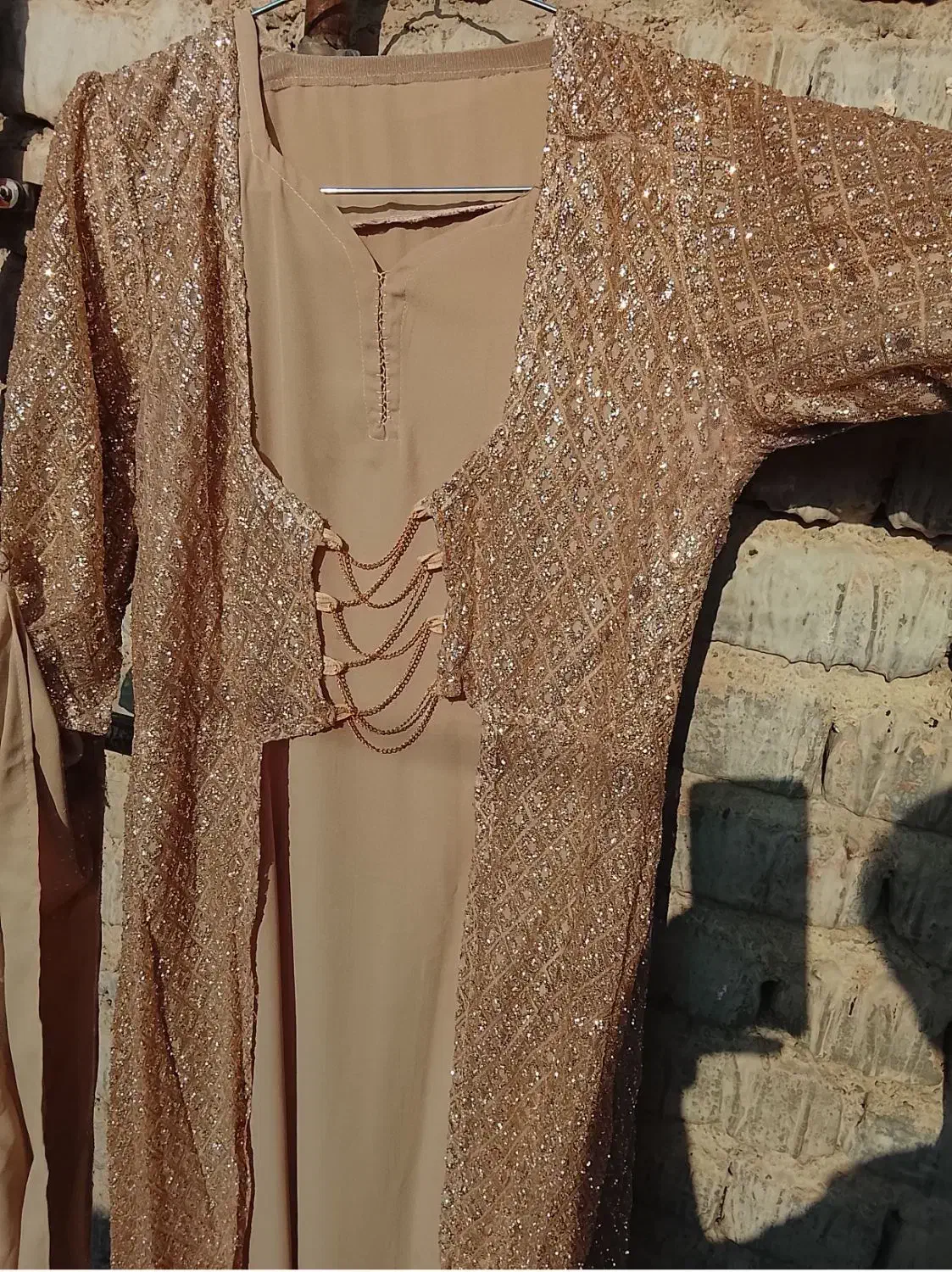 دو دست لباس|لباس|ارومیه, |دیوار