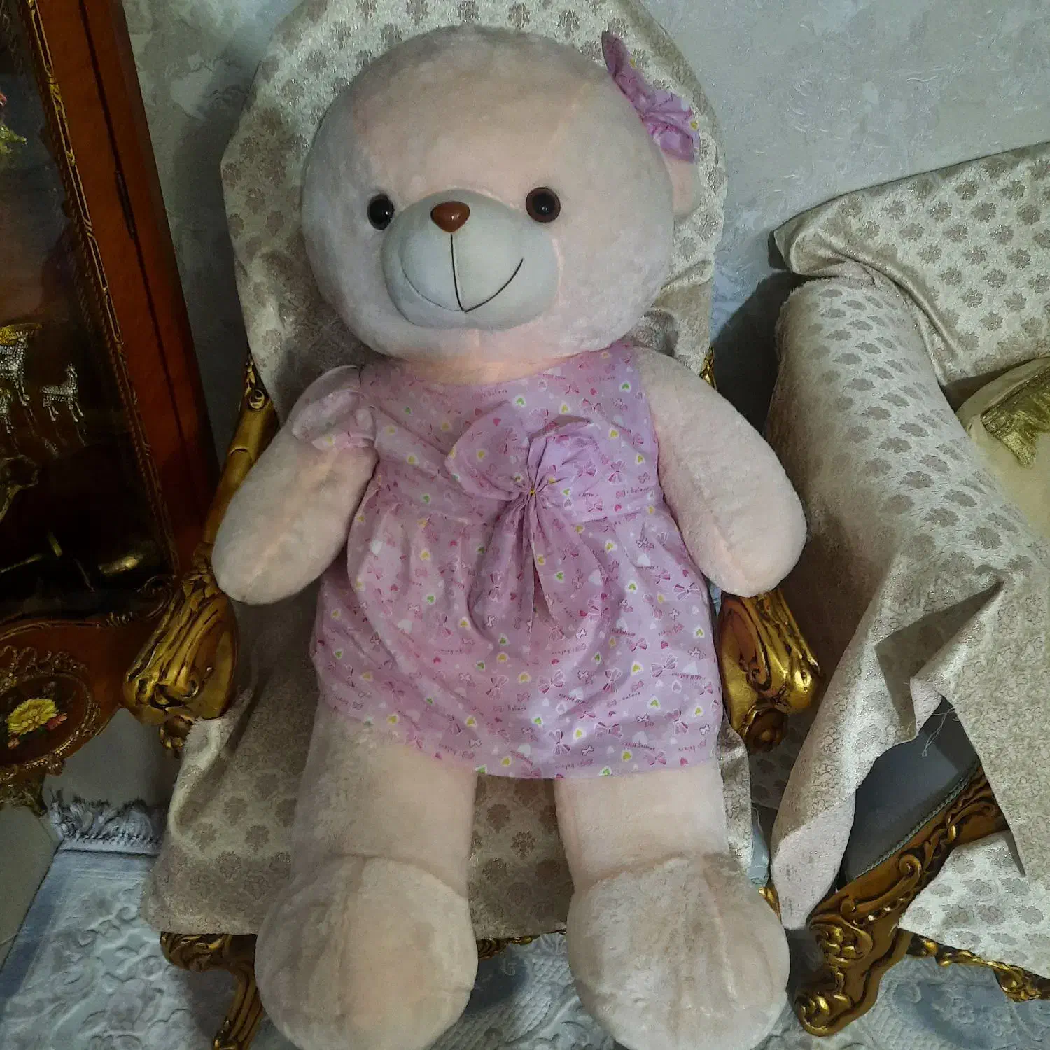 عروسک پولیشی|اسباب‌‌بازی|ری, شهید غیوری (ابن باویه)|دیوار