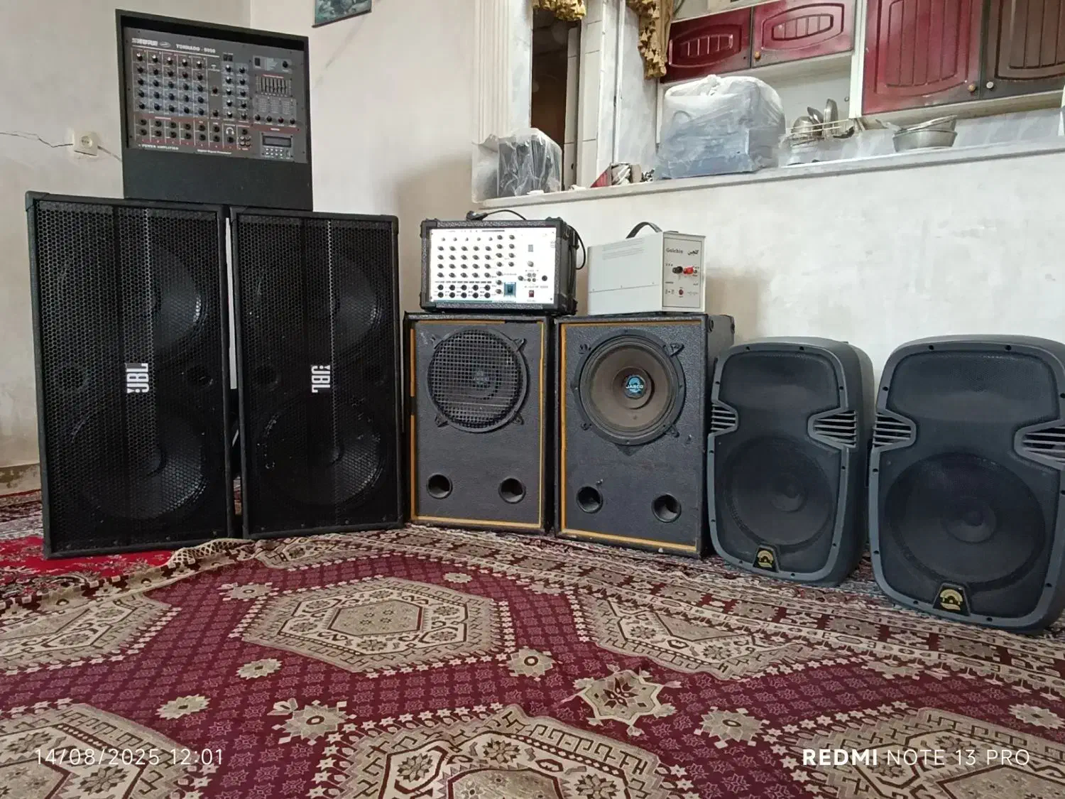 2عدد آمپلی فایر  6عدد باند کارکرده و نو یک مولد|صوتی و تصویری|بروجرد, |دیوار