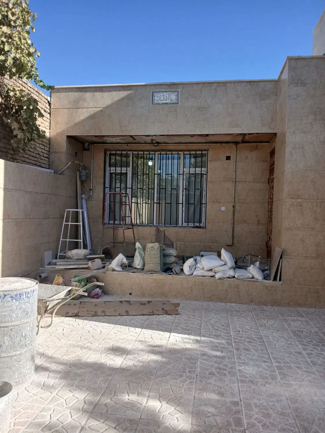 کاشی کاری سرامیک وموزایک وپله وغیره کامل|خدمات پیشه و مهارت|کارزان, |دیوار