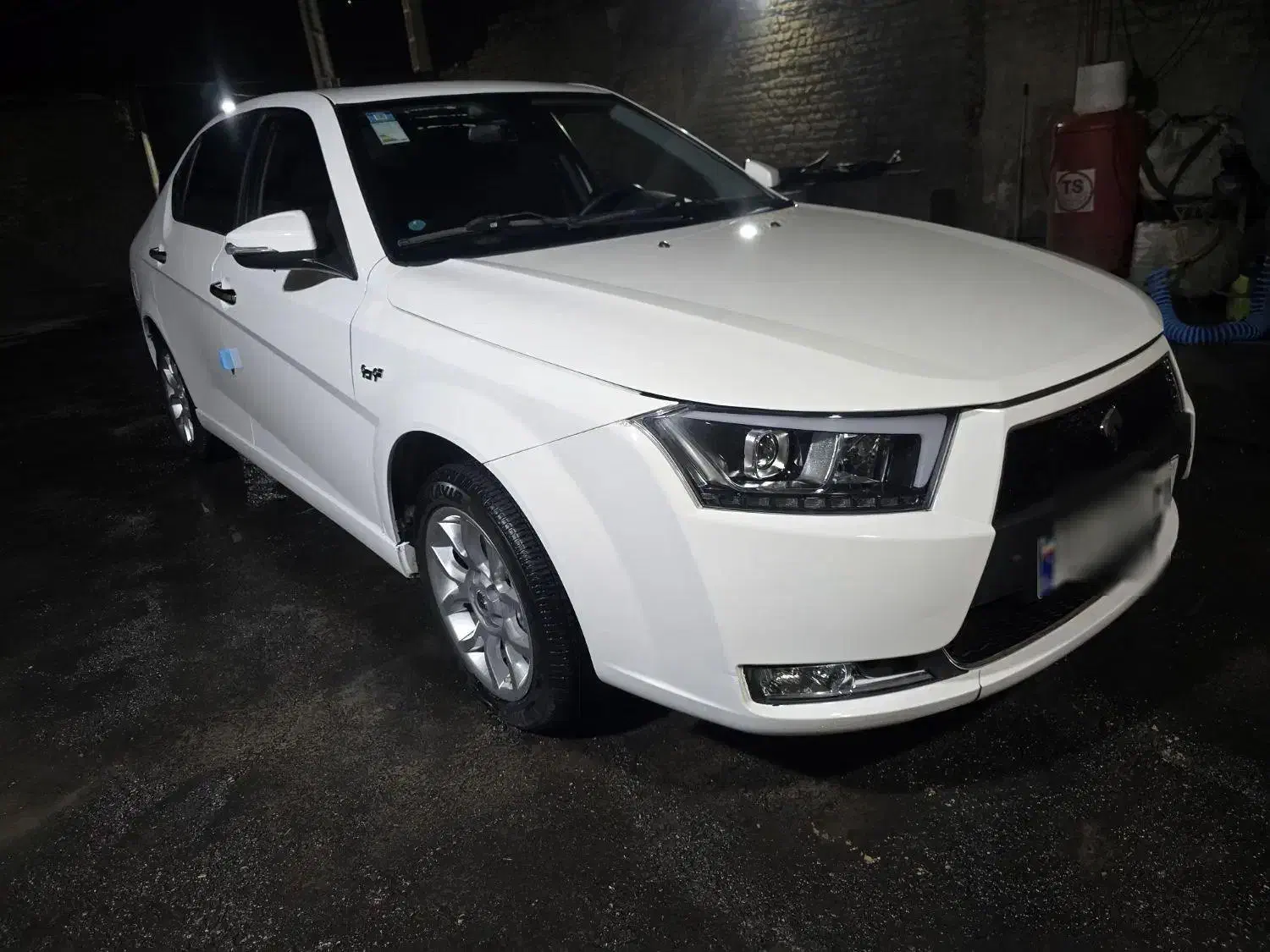 دنا پلاس اتوماتیک ۶دنده آپشنال ۱۴۰۳|خودرو سواری و وانت|خرم‌آباد, |دیوار