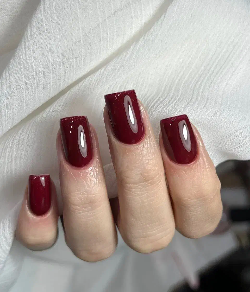 خدمات آموزش ناخن و کاشت و ترمیم ناخن|خدمات آرایشگری و زیبایی|اسلامشهر, باغ فیض|دیوار