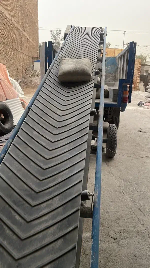 نیازمند کارگر ساده|استخدام معماری، عمران و ساختمانی|اردکان, |دیوار