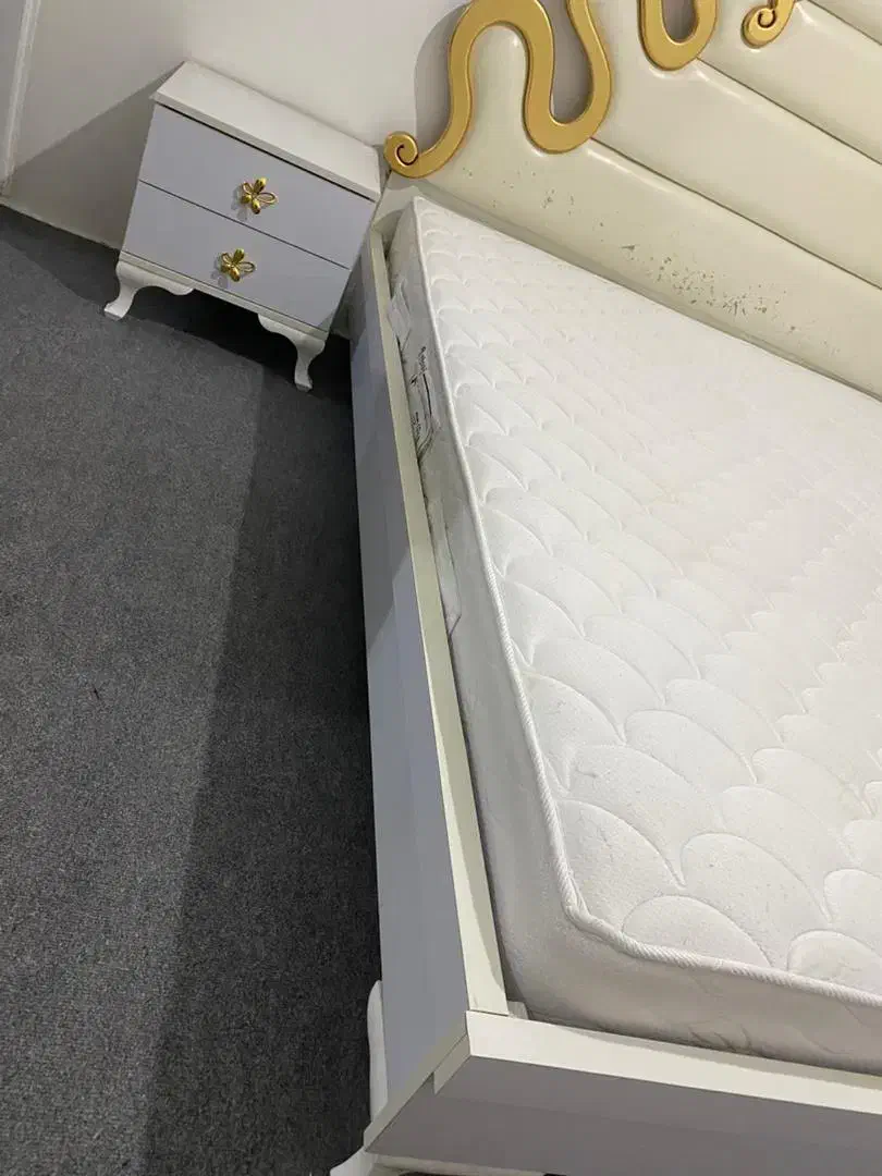 فروش تخت خواب ۲ نفره با پاتختی و میز تلوزیون|تخت و سرویس خواب|خوی, |دیوار