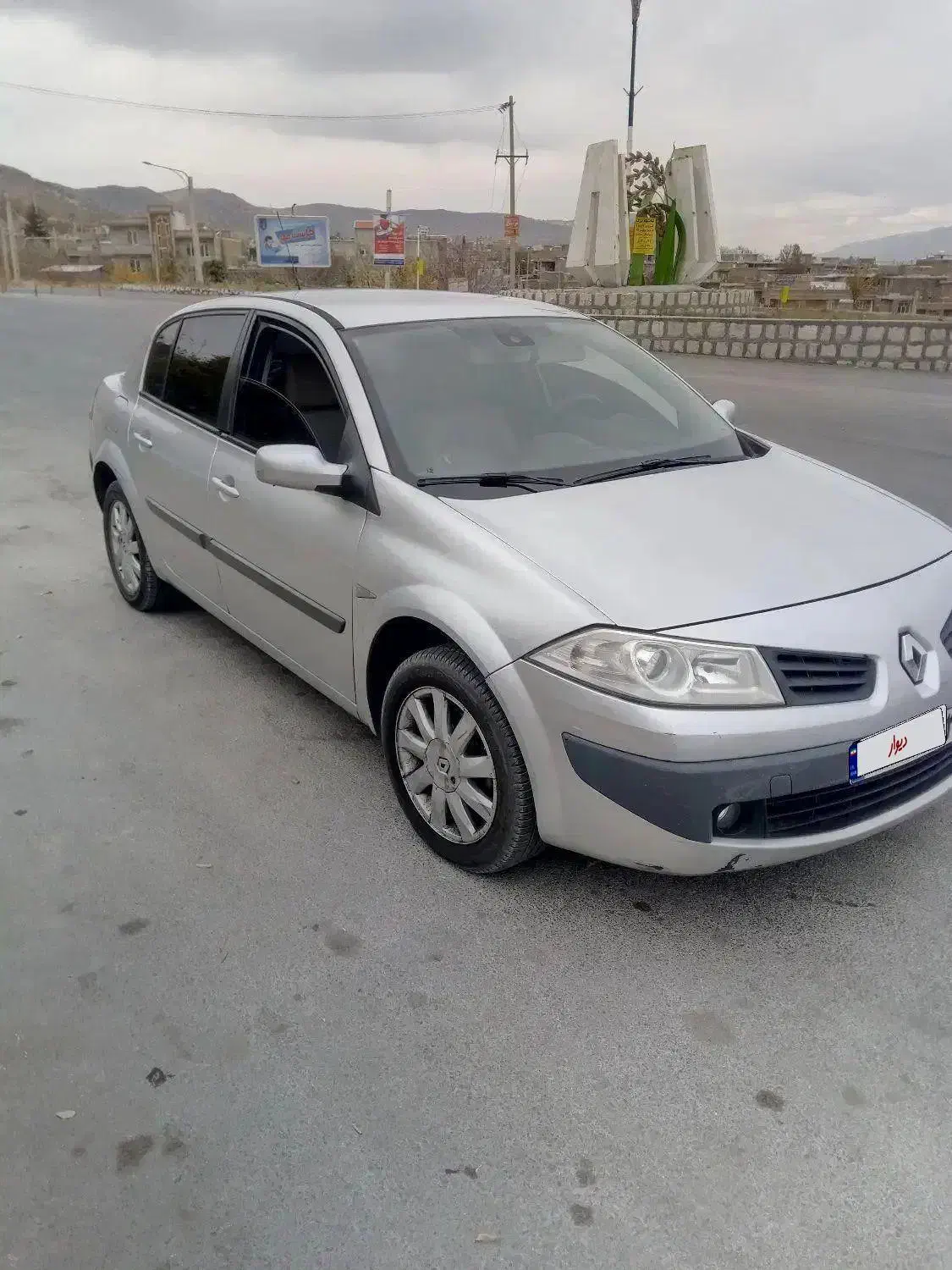 رنو مگان ۲۰۰۰ اتوماتیک مدل ۸۹|خودرو سواری و وانت|شیراز, فرهنگ شهر|دیوار