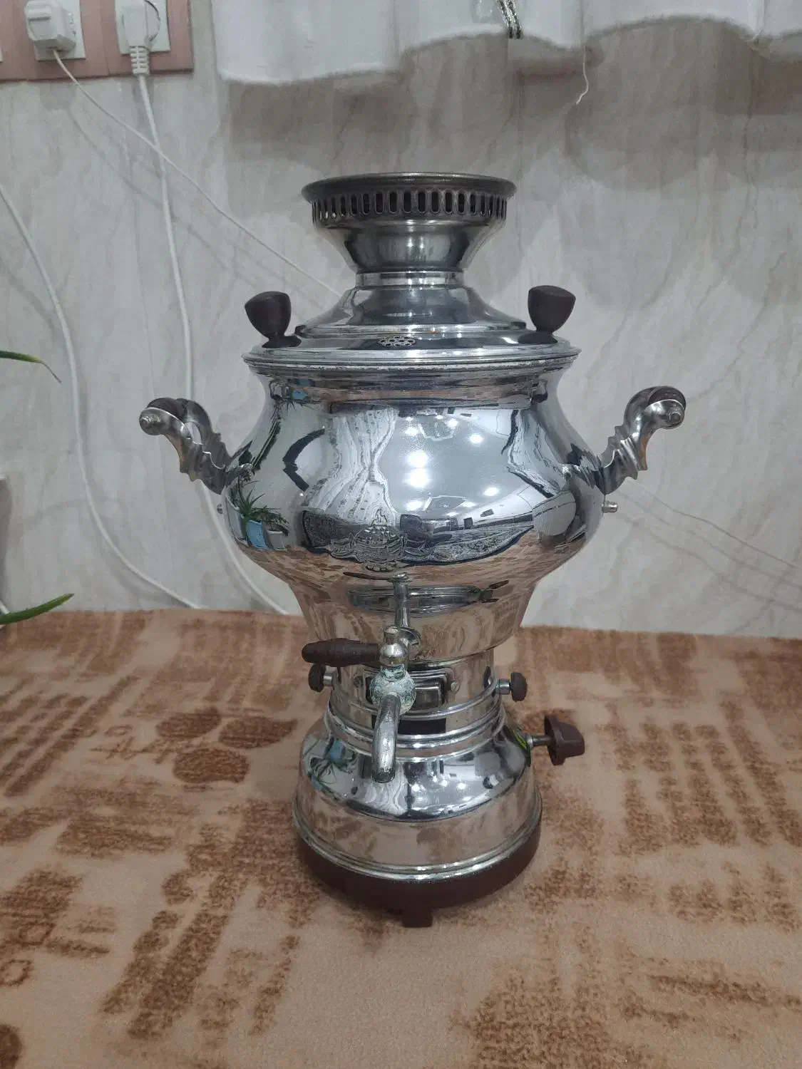 سماور گازی.|سماور، چای‌ساز، قهوه‌ساز|مریوان, |دیوار