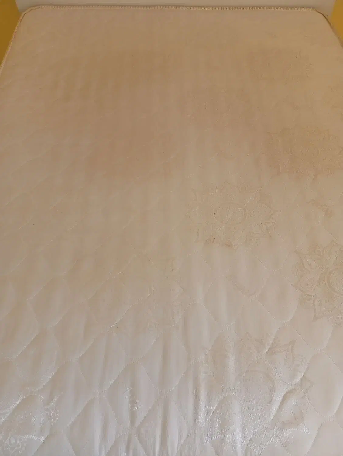 خوشخواب کاملا سالم و تمیز|تشک تختخواب|گلبهار, شهر جدید گلبهار|دیوار