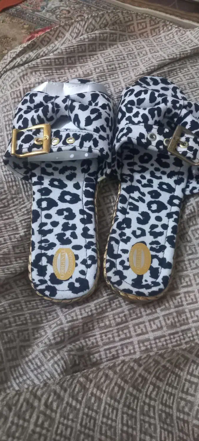 دمپایی رو فرشی|کیف، کفش، کمربند|رباط‌کریم, الارد|دیوار