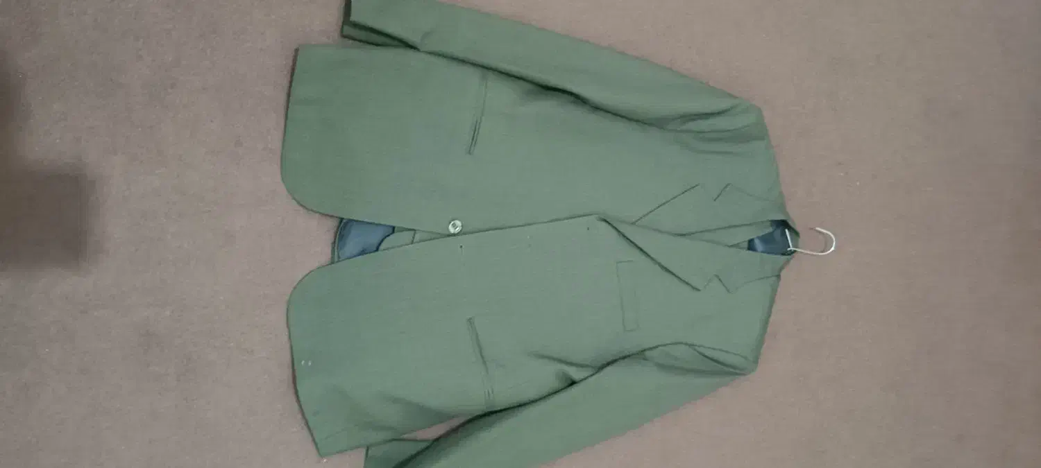 کت شلوار|لباس|قم, طلاب غیر ایرانی|دیوار