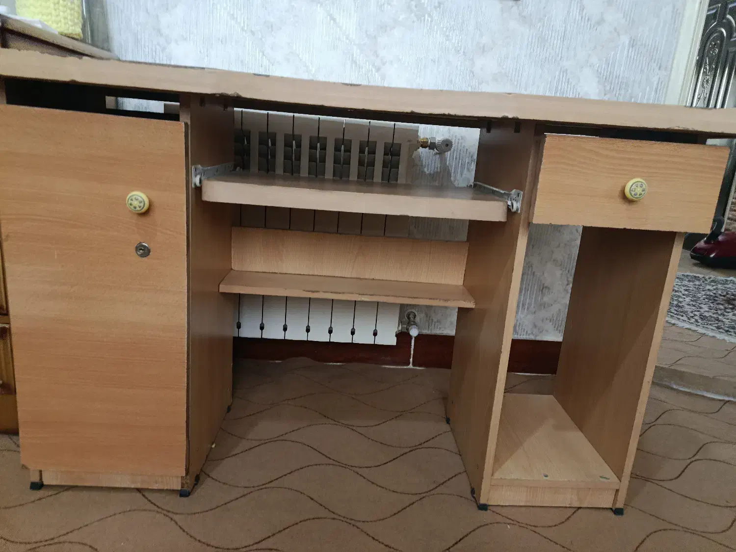 میز تحریر و کامپیوتر|میز تحریر و کامپیوتر|ورامین, شهرک فجر|دیوار