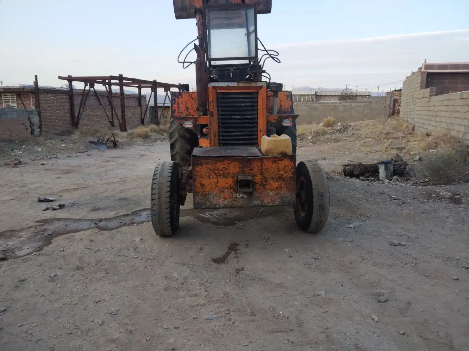 تراکتور رومانی لودر بیل برعکس|خودرو سنگین|زرند, |دیوار