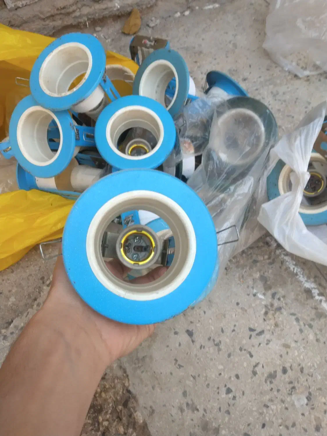 هلدر سالم|لامپ و چراغ|اهواز, کوی طلاب|دیوار