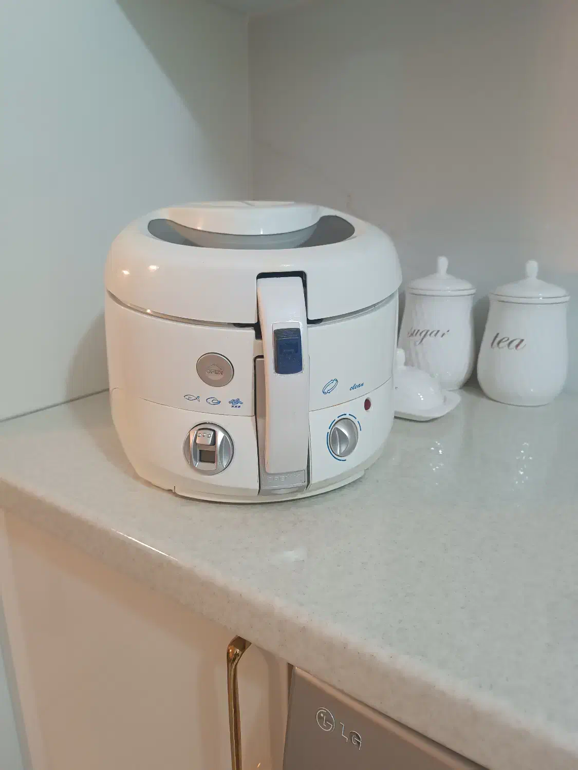 سرخ کن چرخشی دلونگی|اجاق گاز و لوازم برقی پخت‌وپز|اندیشه, اندیشه فاز ۴|دیوار