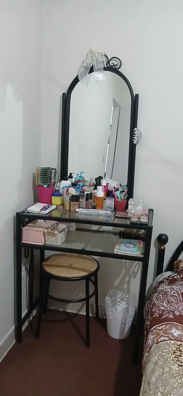 پردیس فاز۳|تخت و سرویس خواب|پردیس, فاز ۳|دیوار