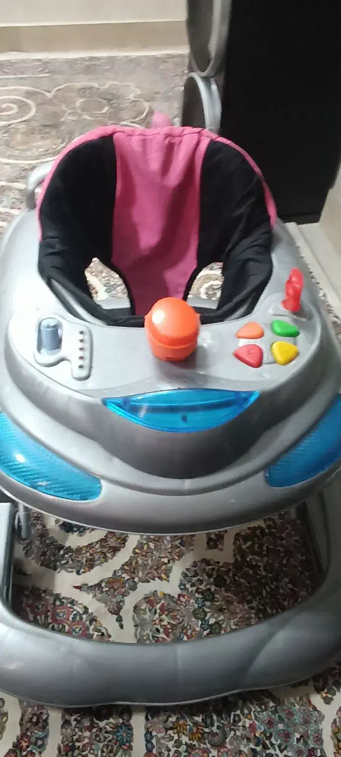 روروعک|کالسکه و لوازم جانبی|قرچک, میرزائی شمالی|دیوار