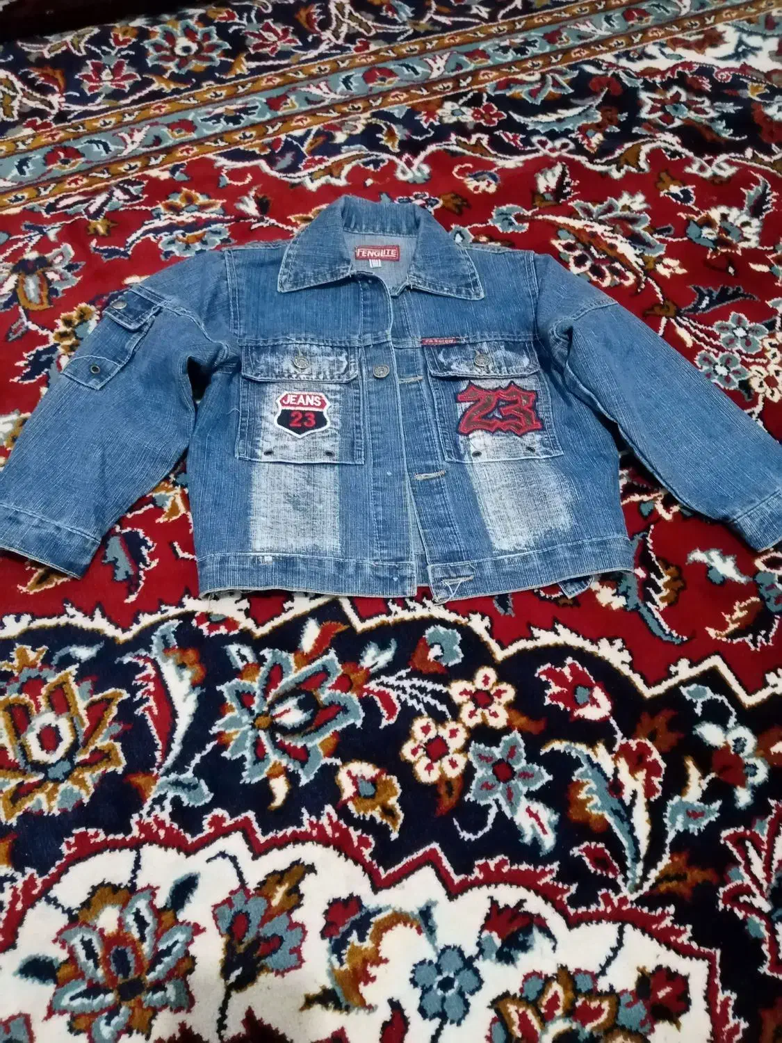 مقداری لباس بچه گانه درحد نو|کفش و لباس بچه|بیرجند, |دیوار