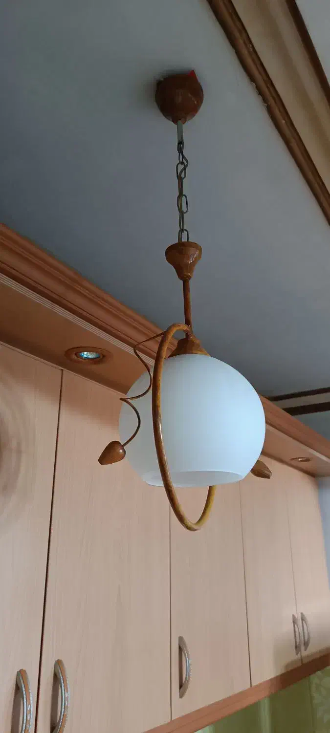 لوستر|لوستر و چراغ آویز|رشت, حمیدیان|دیوار