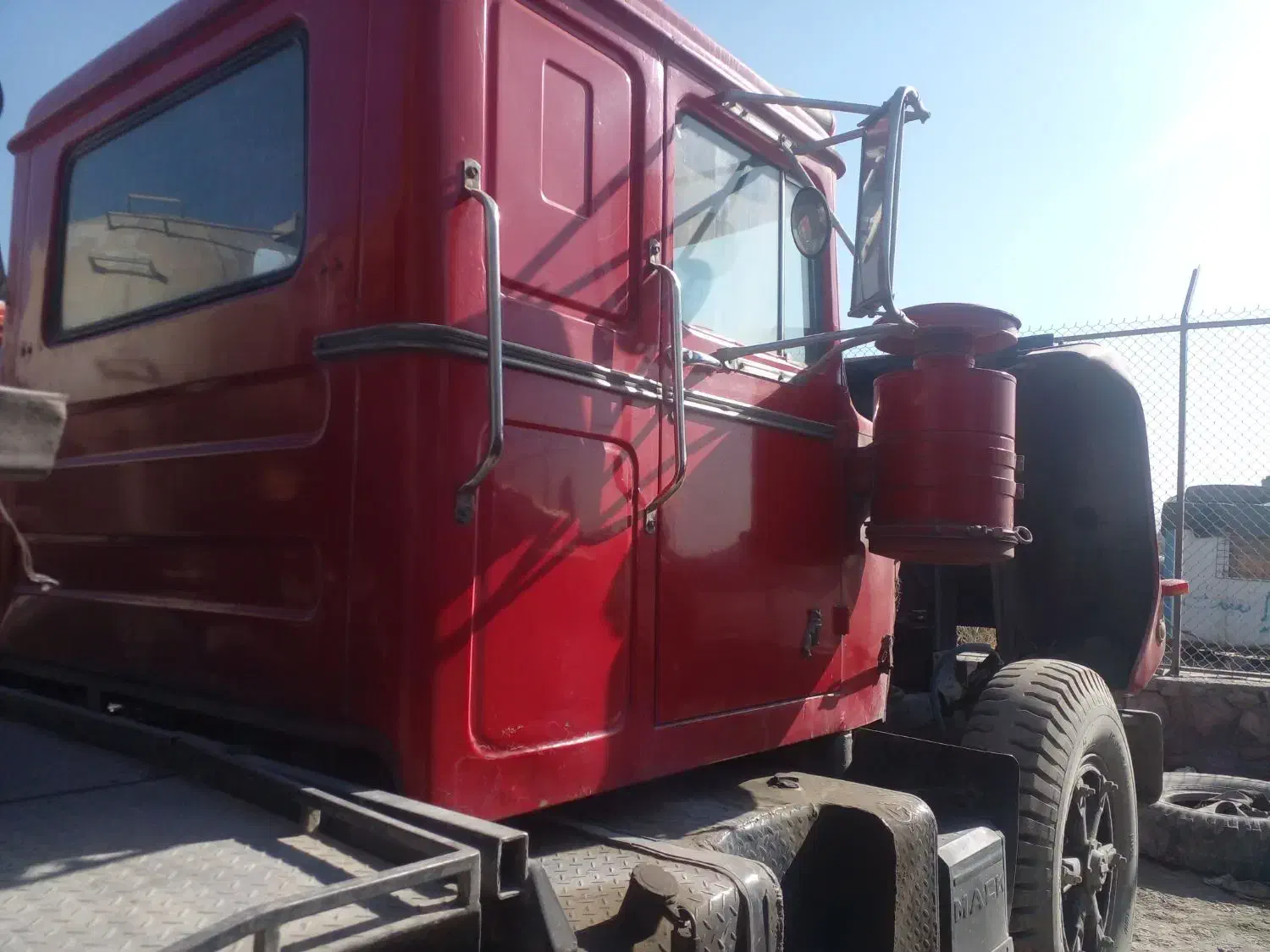 ماک 1975|خودرو سنگین|شیراز, درکی|دیوار