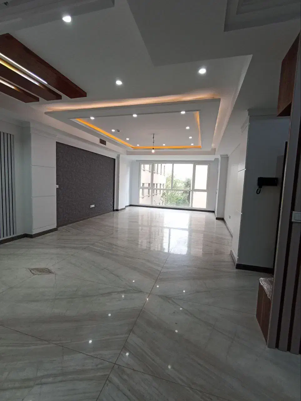 اپارتمان 130متری دوخواب سالن بزرگ صدرا|فروش آپارتمان|صدرا-فارس, فاز ۱|دیوار