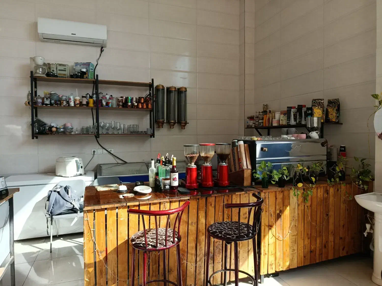 واگذاری کافی شاپ در حال کار|کافی‌شاپ و رستوران|رامیان, |دیوار