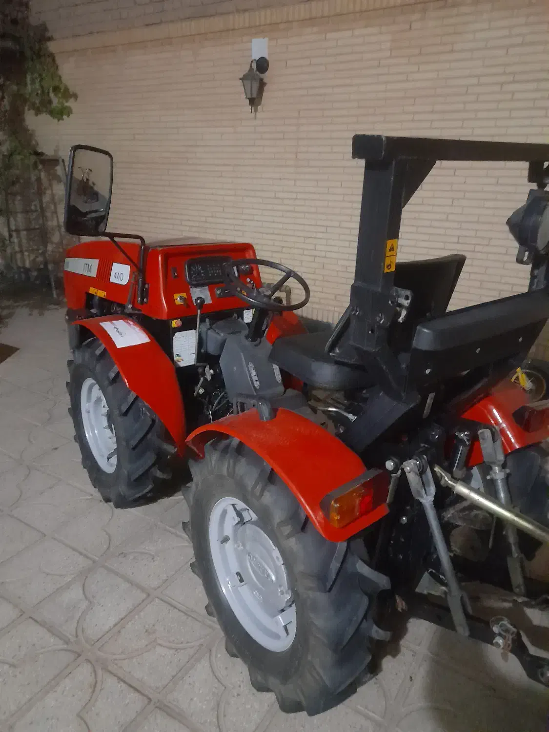 تراکتور ۹۵۰ مدل ۹۹|خودرو سنگین|ابرکوه, |دیوار