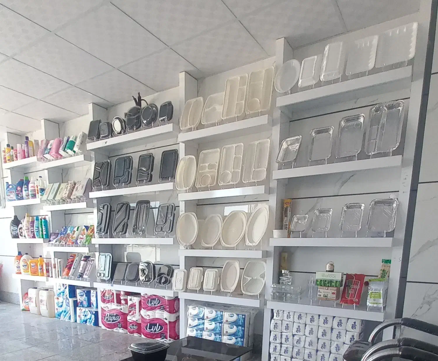 ظروف یکبارمصرف|ظروف نگهدارنده، پلاستیکی، یک‌بارمصرف|همدان, |دیوار