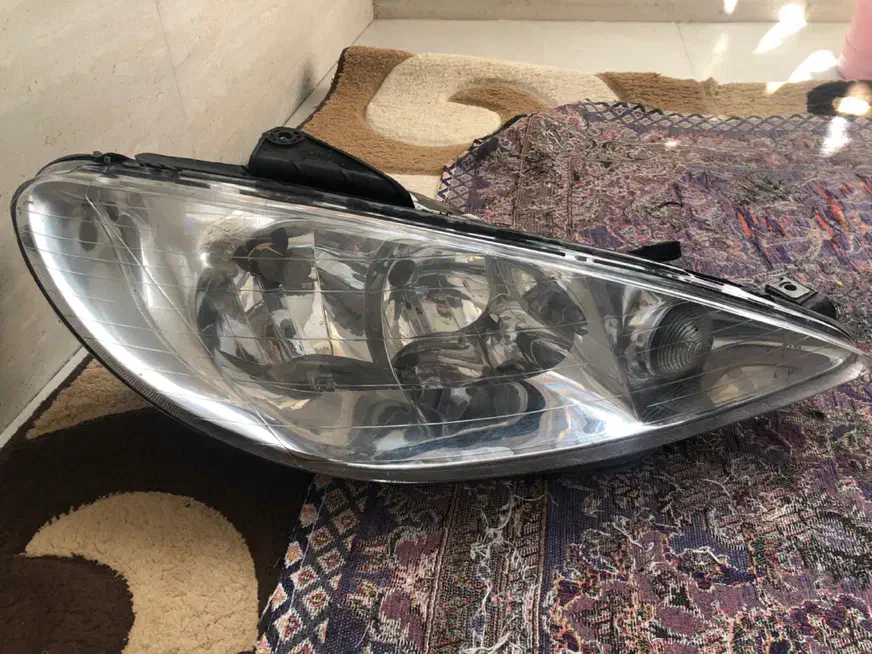یک جفت چراغ جلو ۲۰۶|قطعات یدکی و لوازم جانبی|بیرجند, |دیوار