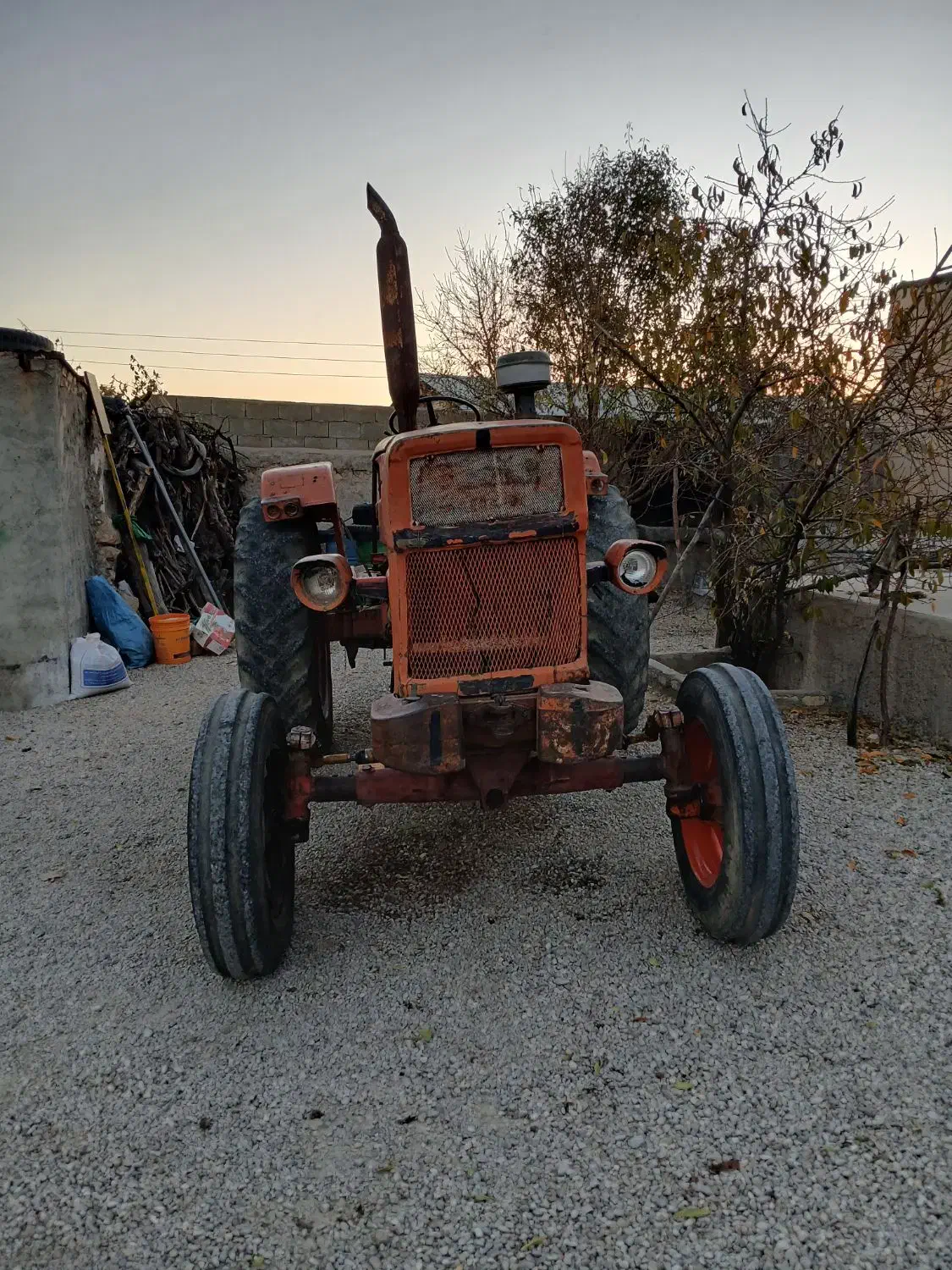 تراکتور رومانی مدل ۶۲|خودرو سنگین|شیراز, شهرک مهدیه|دیوار
