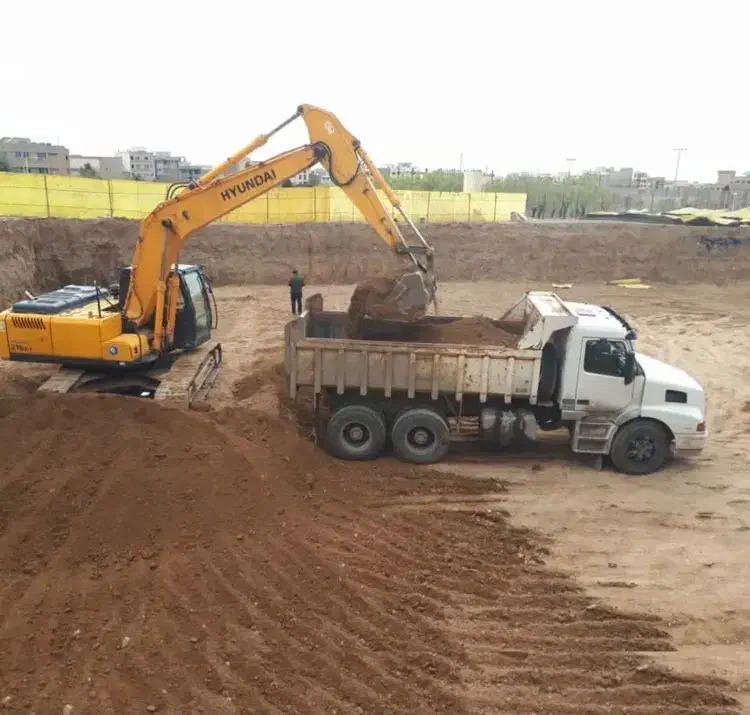 خاکبرداری وخاکریزی ‌وتخریب با قیمت مناسب|خدمات حمل و نقل|اردبیل, |دیوار