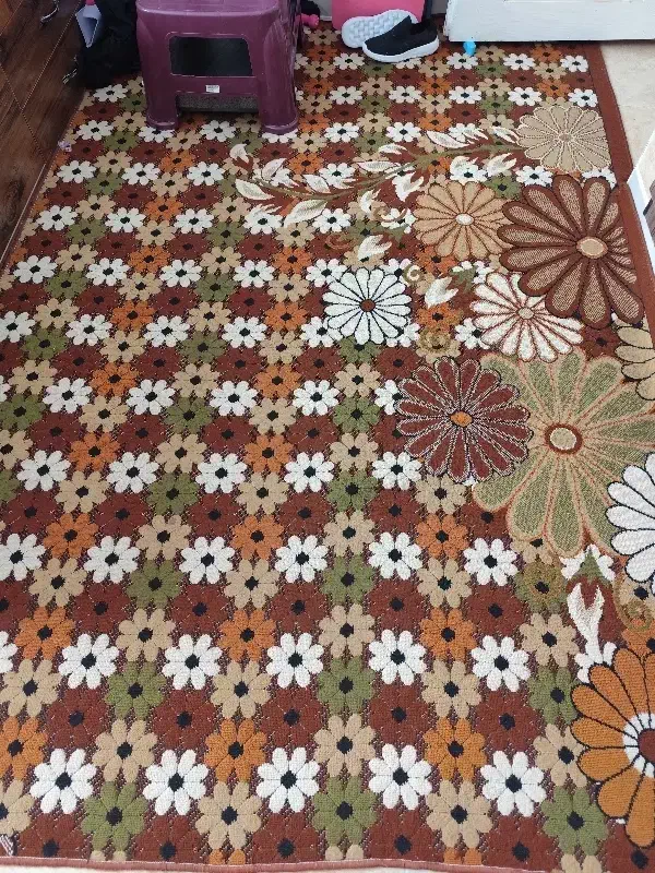 گلیم 1/73 در 2/5 همراه پادری|گلیم، جاجیم، گبه|قدس, شهر‌قدس|دیوار