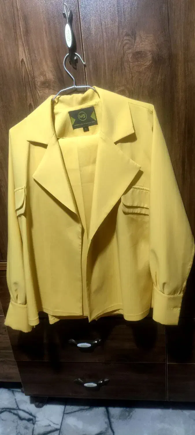 کت و شلوار و مانتو و مجلسی|لباس|چهارباغ, |دیوار