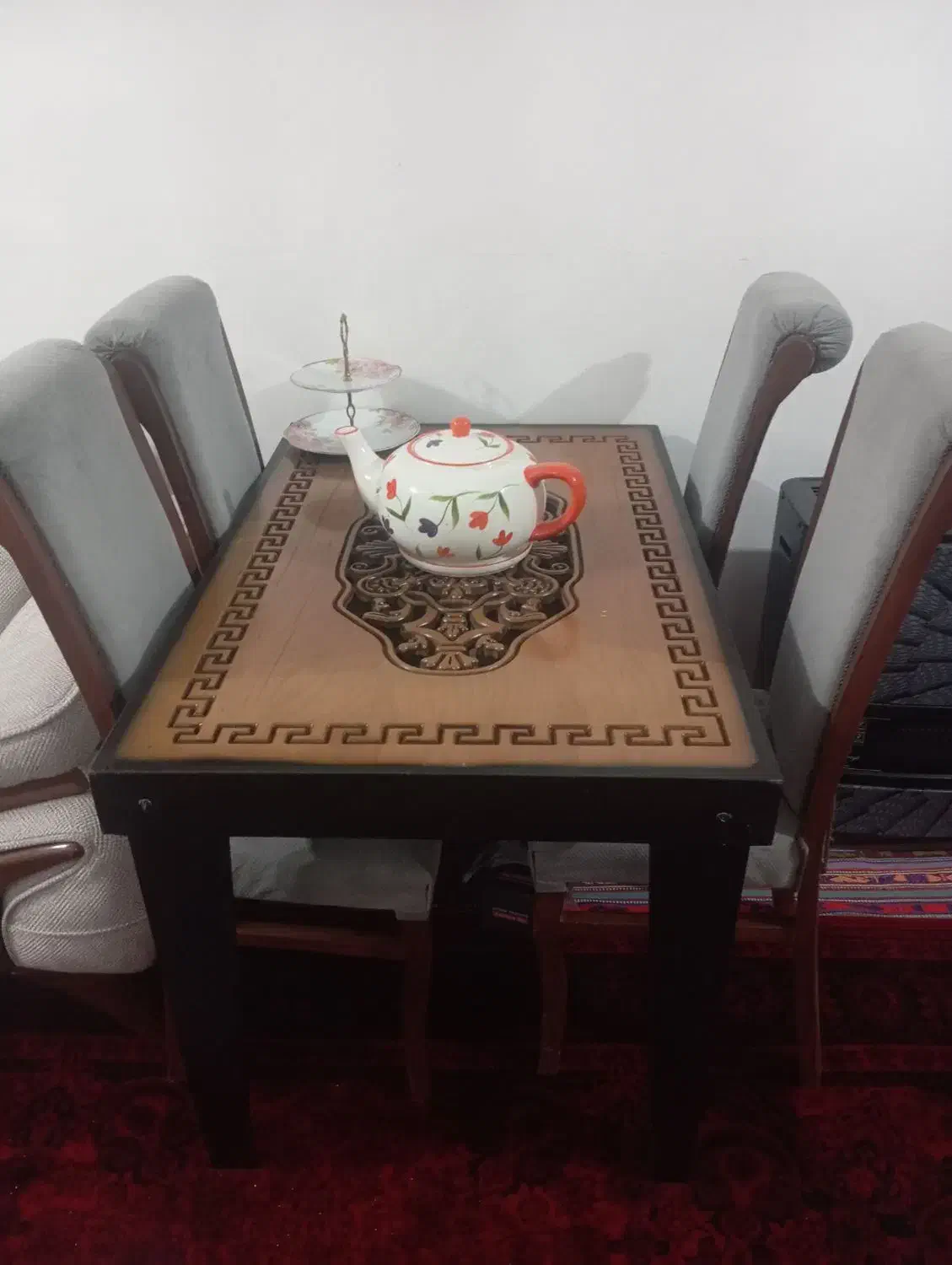 میز غذا خوری|میز و صندلی غذاخوری|مشگین شهر, |دیوار